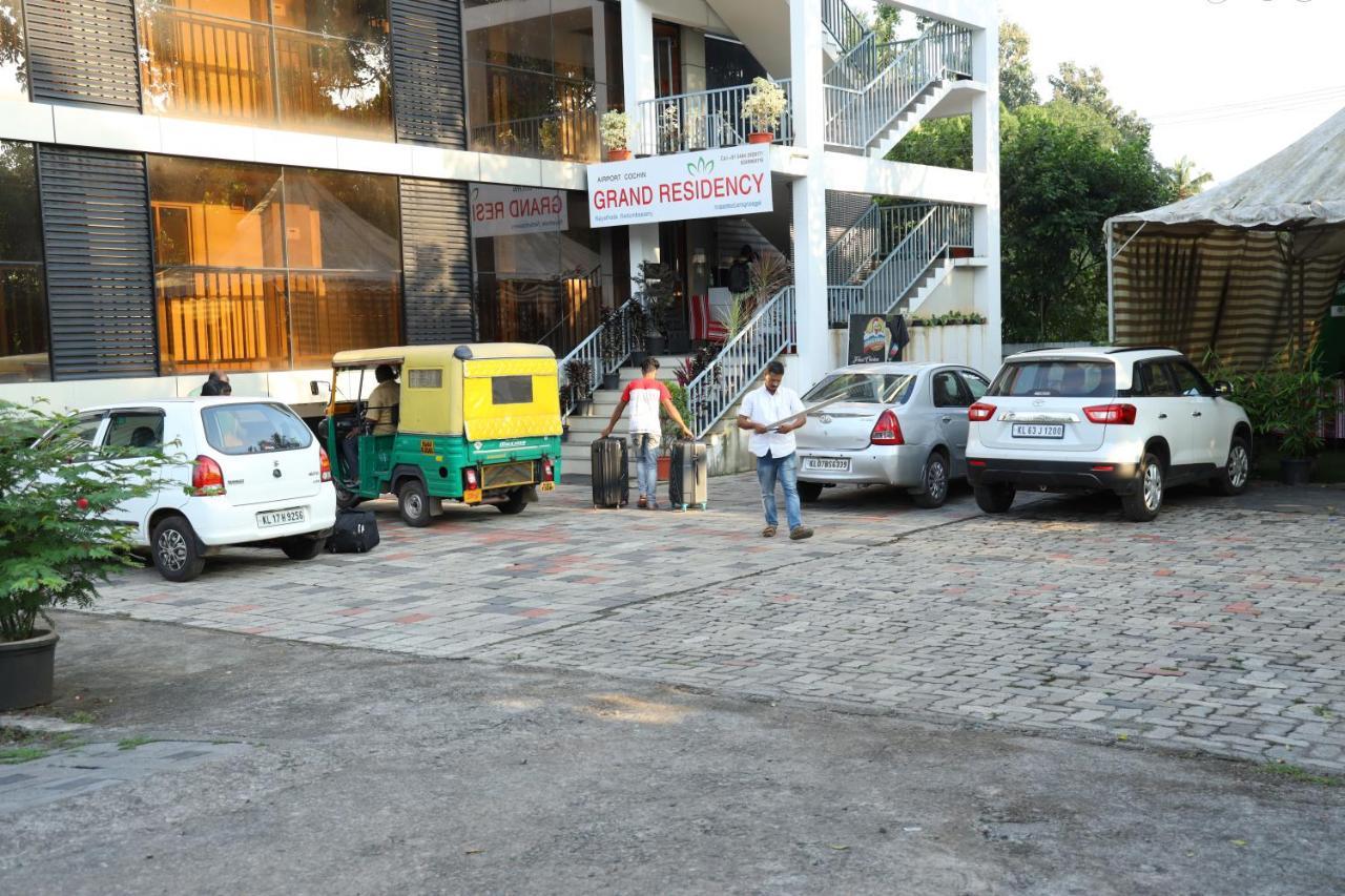 Airport Cochin Grand Residency , Nedumbassery 安加马尔伊 外观 照片