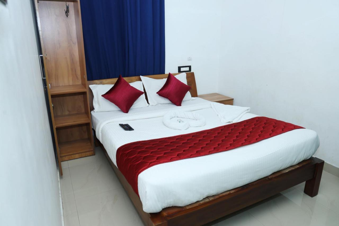 Airport Cochin Grand Residency , Nedumbassery 安加马尔伊 外观 照片