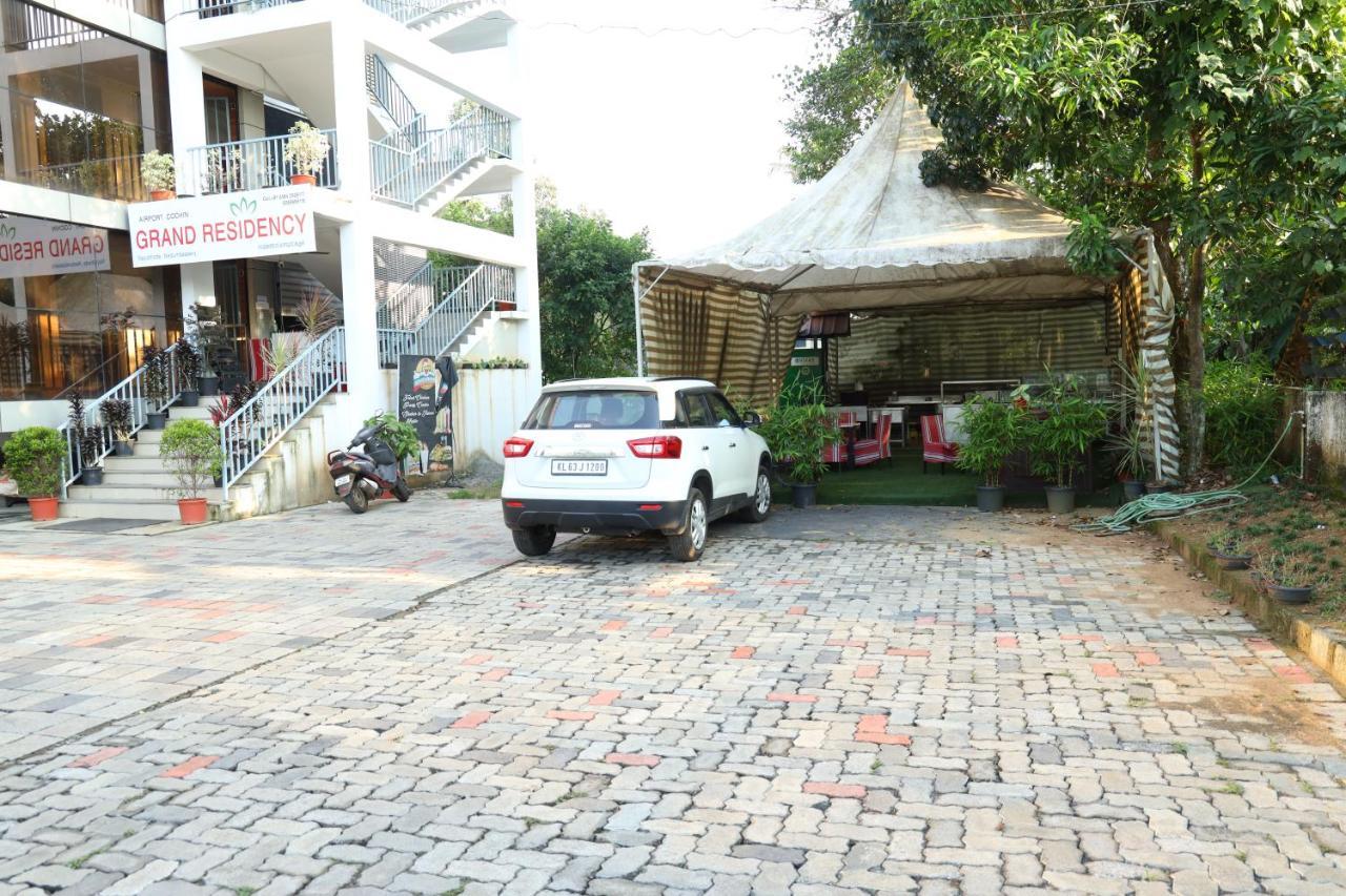 Airport Cochin Grand Residency , Nedumbassery 安加马尔伊 外观 照片