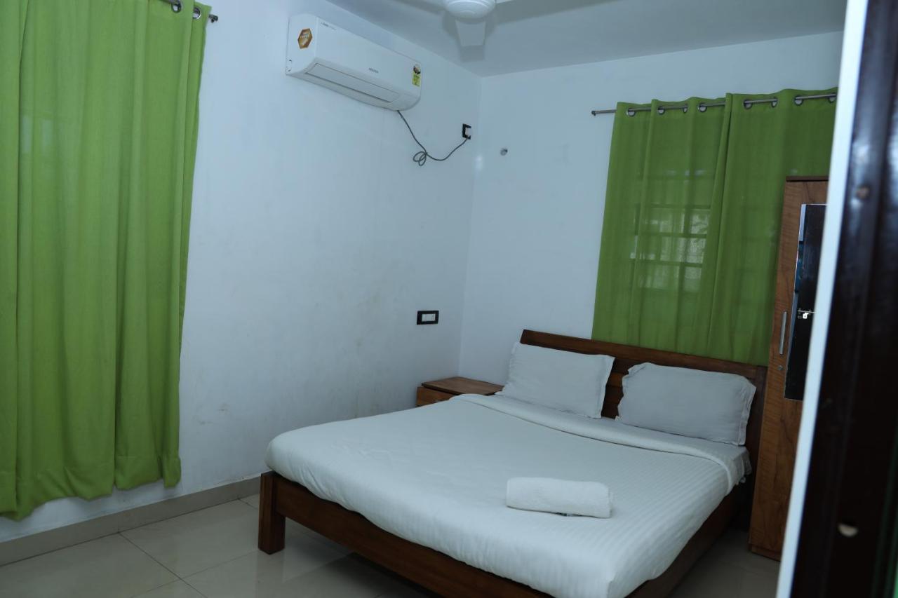 Airport Cochin Grand Residency , Nedumbassery 安加马尔伊 外观 照片