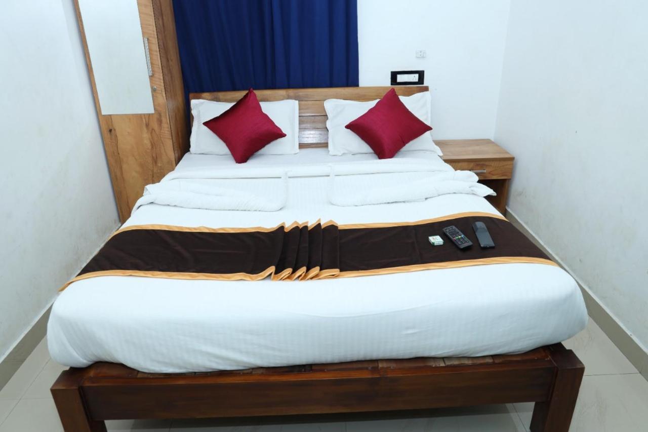 Airport Cochin Grand Residency , Nedumbassery 安加马尔伊 外观 照片